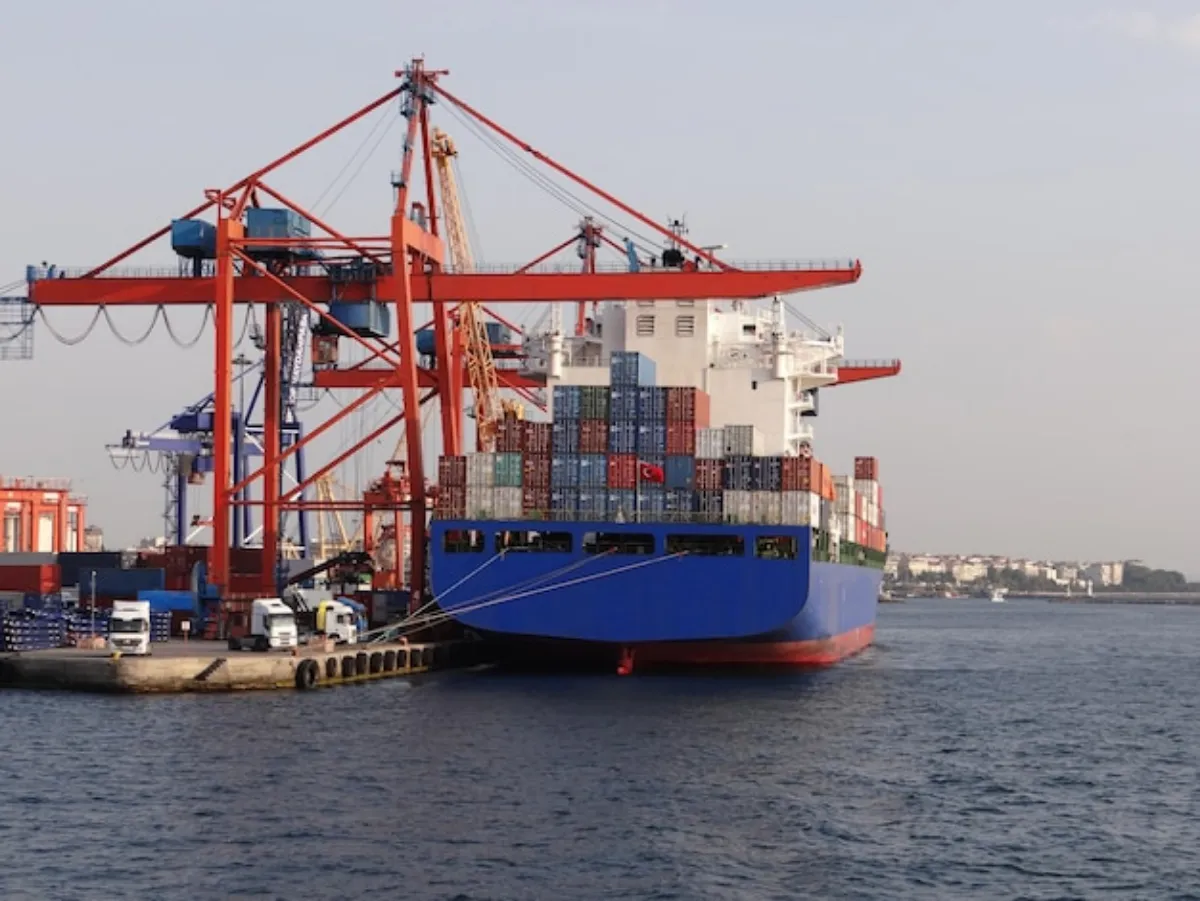 Shipping to UK from Abu Dhabi with Aeron Cargo